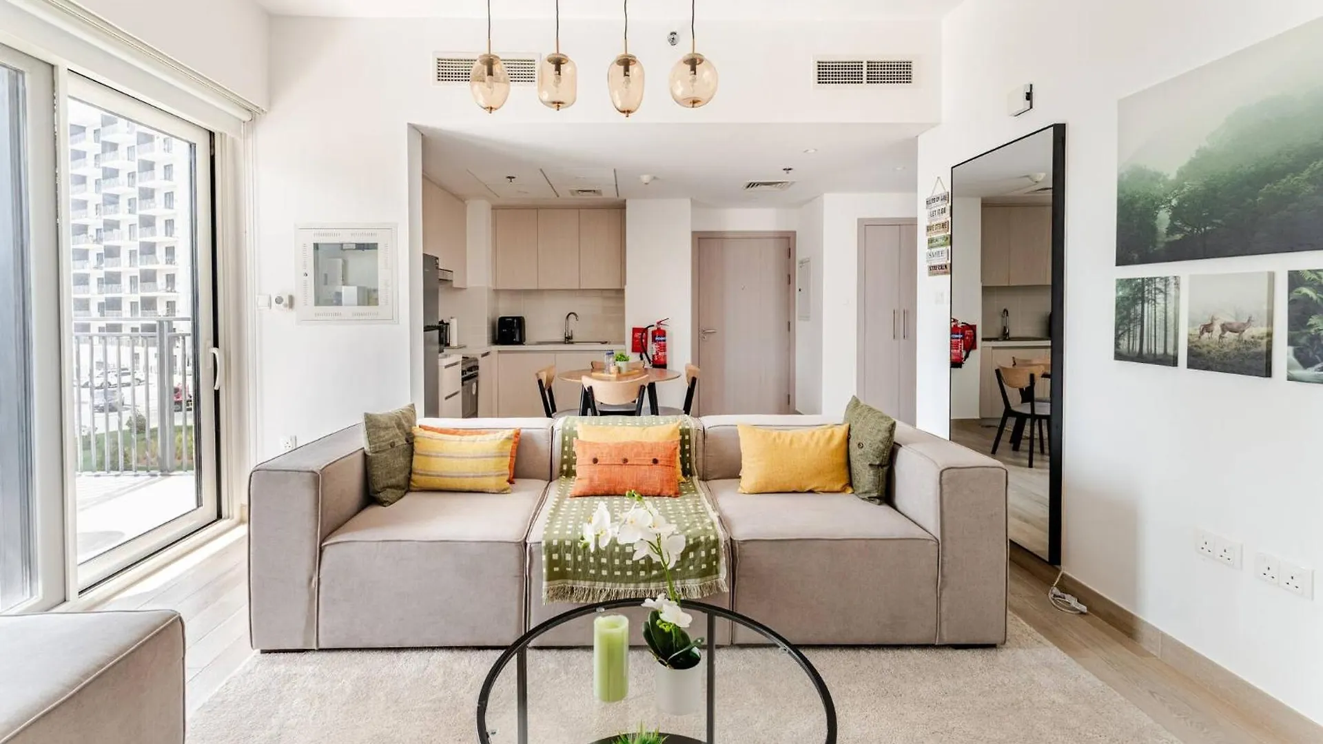 Tangerine Haven On Yas Island联系方式